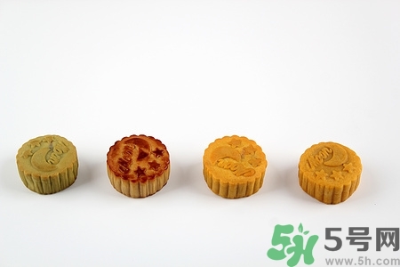 吃月餅可以喝牛奶嗎?吃月餅喝牛奶可以嗎 吃月餅可以喝牛奶嗎?吃月餅喝牛奶可以嗎