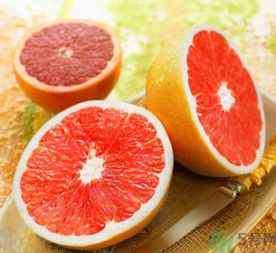 紅心西柚的功效與作用 紅心西柚的吃法 紅心西柚的功效與作用 紅心西柚的吃法