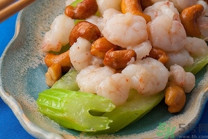 腰果的皮可以吃嗎?吃腰果皮好嗎? 腰果的皮可以吃嗎?吃腰果皮好嗎?