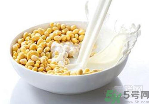 臉上有紅血絲吃什么好？臉上有紅血絲怎么辦？