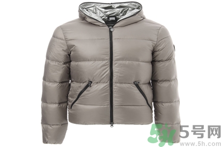 羽絨服日常如何保養(yǎng)？羽絨服局部清潔的方法有哪些？