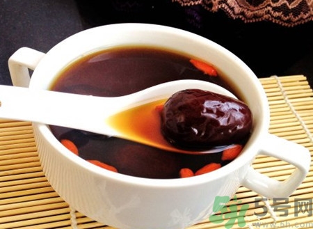 隔夜的紅糖水還能喝嗎?紅糖水隔夜會變質(zhì)嗎 隔夜的紅糖水還能喝嗎?紅糖水隔夜會變質(zhì)嗎