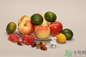 蘋果和桃子能一起榨汁嗎？蘋果和桃子能一起煮嗎？