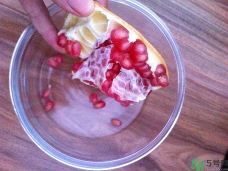 石榴里面發(fā)黑能不能吃？石榴發(fā)黑怎么辦？