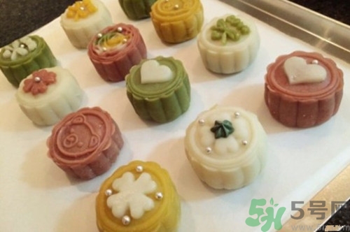 冰皮月餅不放冰箱可以嗎?冰皮月餅不放冰箱能堅(jiān)持多久 冰皮月餅不放冰箱可以嗎?冰皮月餅不放冰箱能堅(jiān)持多久