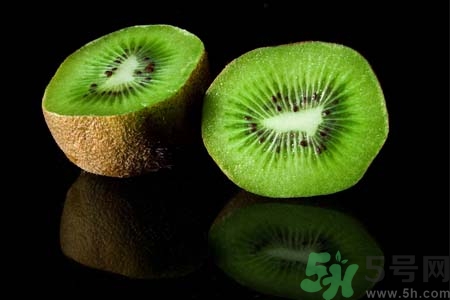 獼猴桃怎么去皮？如何挑選獼猴桃？