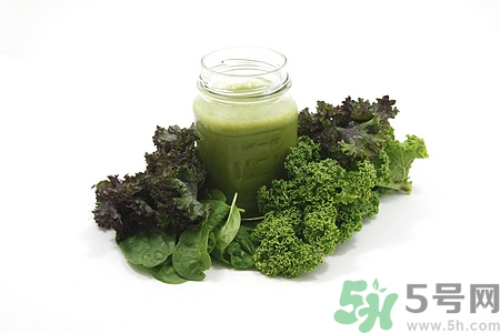 用蔬菜汁和面有營養(yǎng)嗎?蔬菜汁和面注意什么 用蔬菜汁和面有營養(yǎng)嗎?蔬菜汁和面注意什么