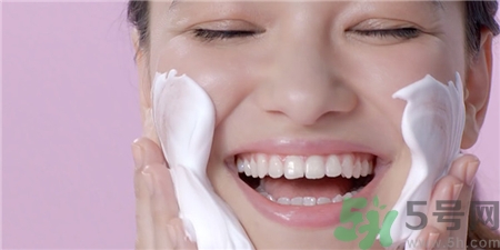 嘉娜寶薔薇潔面泡沫好用嗎?嘉娜寶薔薇潔面泡沫怎么樣? 嘉娜寶薔薇潔面泡沫好用嗎?嘉娜寶薔薇潔面泡沫怎么樣?