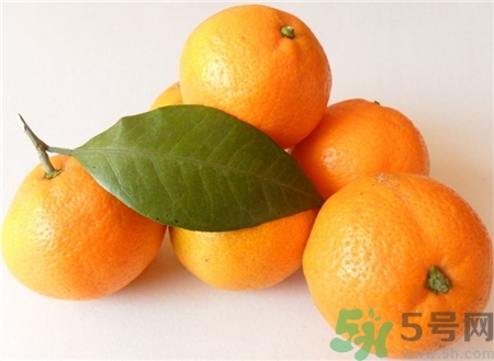 飯前吃橘子好嗎?餐前吃個桔子能減肥嗎? 飯前吃橘子好嗎?餐前吃個桔子能減肥嗎?