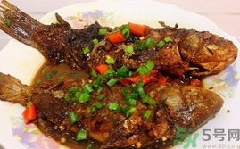 鯽魚可以和冬瓜一起吃嗎?鯽魚能和冬瓜同吃嗎? 鯽魚可以和冬瓜一起吃嗎?鯽魚能和冬瓜同吃嗎?