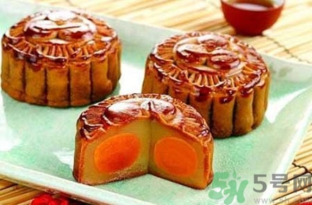 什么是打月餅?打月餅用什么油好? 什么是打月餅?打月餅用什么油好?