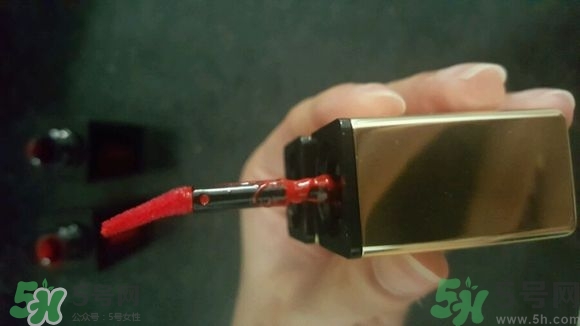 ysl黑管唇釉真假怎么辨別?圣羅蘭黑管唇釉真假對比圖 ysl黑管唇釉真假怎么辨別?圣羅蘭黑管唇釉真假對比圖