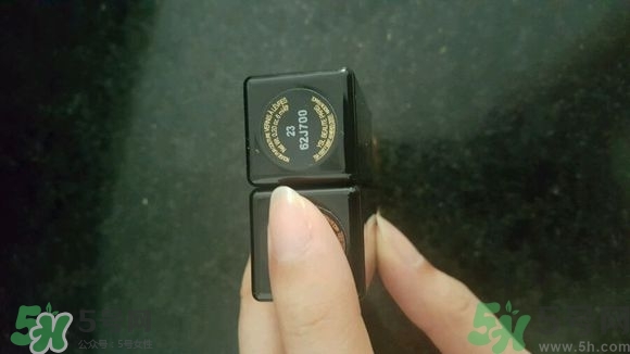 ysl黑管唇釉真假怎么辨別?圣羅蘭黑管唇釉真假對比圖 ysl黑管唇釉真假怎么辨別?圣羅蘭黑管唇釉真假對比圖