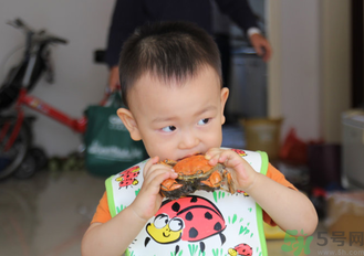 小孩吃螃蟹過敏怎么辦？小孩吃螃蟹過敏癥狀