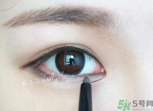 iu李智恩桃花妝怎么化？iu李智恩桃花妝怎么打造？