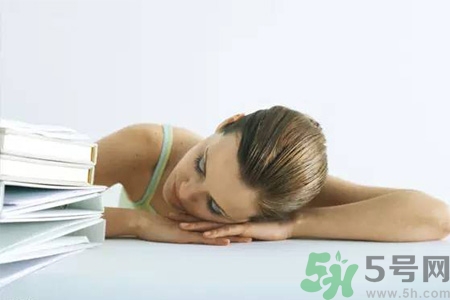 吃完午飯睡覺會(huì)胖嗎？吃完飯就睡覺好嗎？