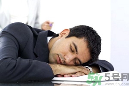 吃完午飯睡覺會(huì)胖嗎？吃完飯就睡覺好嗎？