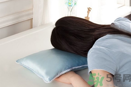 吃完午飯睡覺會(huì)胖嗎？吃完飯就睡覺好嗎？