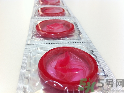 用過的避孕套怎么處理?用過的避孕套還能用嗎 用過的避孕套怎么處理?用過的避孕套還能用嗎