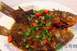 鯽魚可以放冰箱冷凍嗎?鯽魚能放冰箱保存嗎? 鯽魚可以放冰箱冷凍嗎?鯽魚能放冰箱保存嗎?