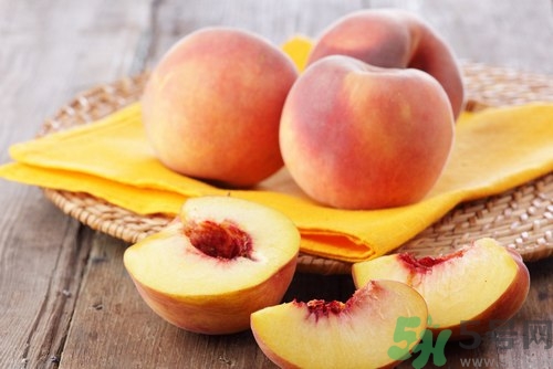 桃子變黑了還能吃嗎?桃子變黑了可以吃嗎? 桃子變黑了還能吃嗎?桃子變黑了可以吃嗎?