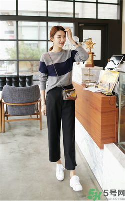 闊腿褲配什么鞋子好看？穿闊腿褲配什么鞋子？