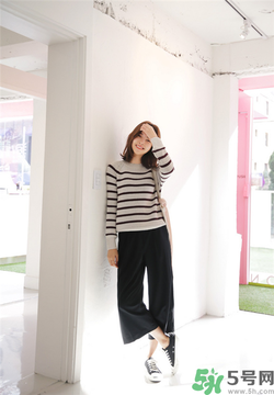 闊腿褲配什么鞋子好看？穿闊腿褲配什么鞋子？