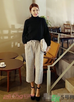 闊腿褲配什么鞋子好看？穿闊腿褲配什么鞋子？