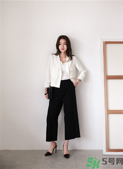 闊腿褲配什么鞋子好看？穿闊腿褲配什么鞋子？