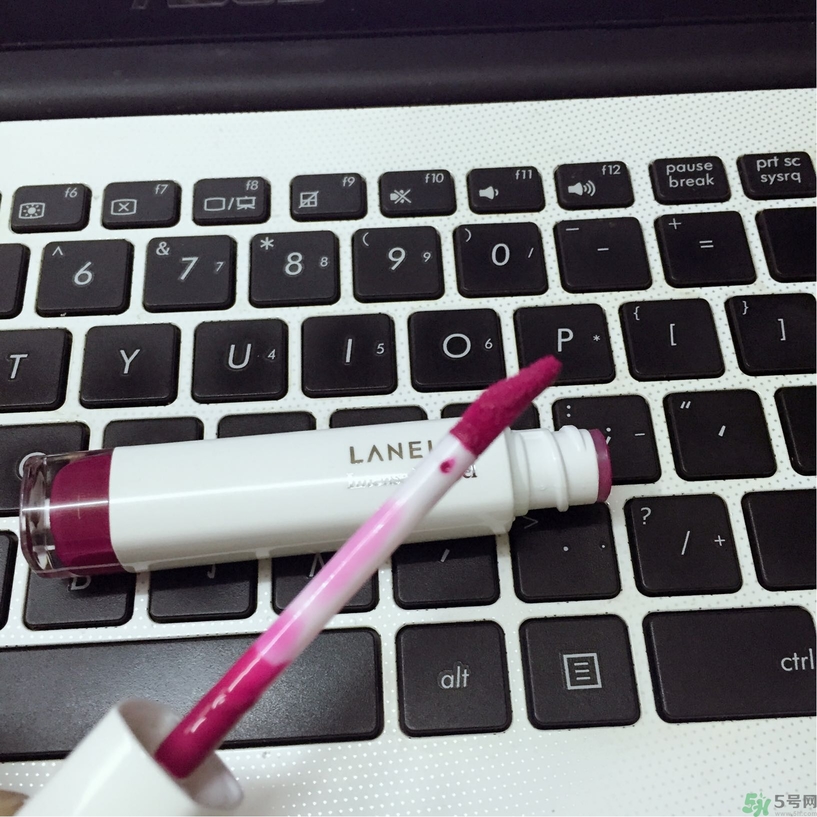 蘭芝漆光溢彩唇部啫喱多少錢?蘭芝漆光溢彩唇部啫喱價(jià)格 蘭芝漆光溢彩唇部啫喱多少錢?蘭芝漆光溢彩唇部啫喱價(jià)格