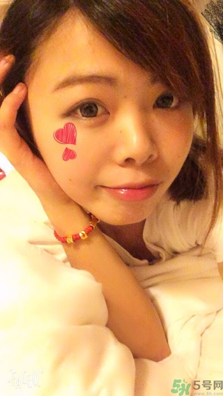 蘭芝漆光溢彩唇部啫喱怎么樣? 蘭芝漆光溢彩唇部啫喱怎么樣?