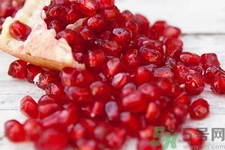 石榴的營養(yǎng)價值 石榴的功效與作用 石榴的營養(yǎng)價值 石榴的功效與作用