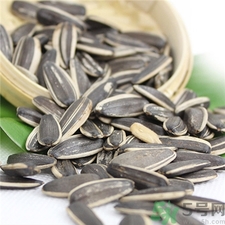 葵瓜子的營(yíng)養(yǎng)價(jià)值 葵瓜子的功效與作用 葵瓜子的營(yíng)養(yǎng)價(jià)值 葵瓜子的功效與作用