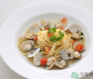 蛤蜊上面的黑色是什么？蛤蜊的黑點能吃嗎？