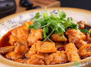 帶魚和牛奶可以一起吃嗎？帶魚和牛奶可以同時吃嗎？