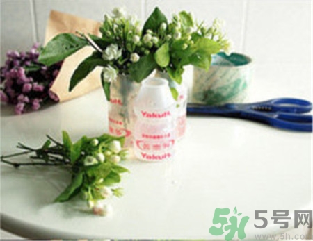 養(yǎng)樂多的瓶子可以做什么?養(yǎng)樂多的瓶子diy 養(yǎng)樂多的瓶子可以做什么?養(yǎng)樂多的瓶子diy