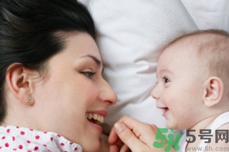 胎兒多久可以看出性別？B超幾個月能看出男孩女孩？