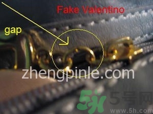 valentino包包真假怎么辨別?華倫天奴包包真假對(duì)比圖 valentino包包真假怎么辨別?華倫天奴包包真假對(duì)比圖