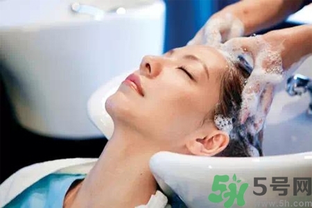 孕婦秋季洗頭多久一次？孕期洗頭一周幾次最好？