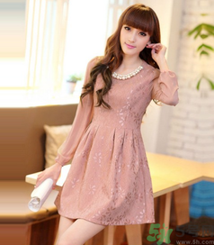 秋天穿什么裙子？秋天穿什么好看？