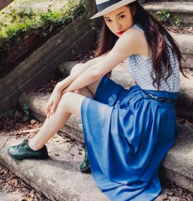 秋季穿裙子怎么搭配？秋季裙子怎么穿好看？