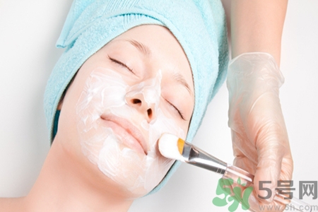 孕婦臉上長痘痘怎么回事？孕婦長痘痘怎么辦？