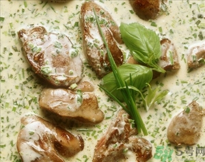 雞肝可以和胡蘿卜一起吃嗎?雞肝和胡蘿卜能同吃嗎? 雞肝可以和胡蘿卜一起吃嗎?雞肝和胡蘿卜能同吃嗎?