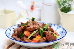 雞肝可以和胡蘿卜一起吃嗎?雞肝和胡蘿卜能同吃嗎? 雞肝可以和胡蘿卜一起吃嗎?雞肝和胡蘿卜能同吃嗎?