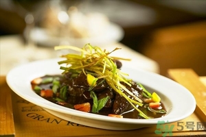 雞肝可以和胡蘿卜一起吃嗎?雞肝和胡蘿卜能同吃嗎? 雞肝可以和胡蘿卜一起吃嗎?雞肝和胡蘿卜能同吃嗎?