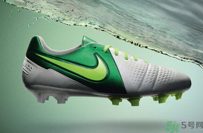 耐克鞋子多少錢一雙？耐克鞋子為什么那么貴？