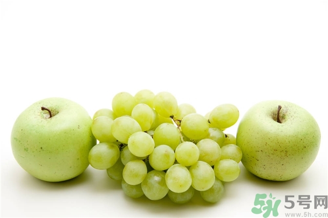 葡萄和蘋果可以一起吃嗎？葡萄和蘋果可以一起榨汁嗎？