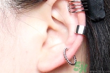 耳洞長了個疙瘩怎么回事？耳洞旁邊長了個硬包怎么辦？