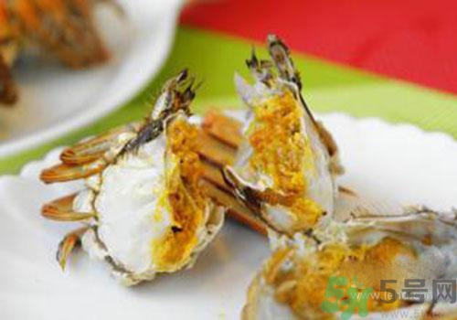 大閘蟹蒸多長時間？沒熟的大閘蟹可以吃嗎？