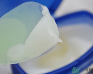 孕婦可以用凡士林嗎？孕婦可以用凡士林潤膚露嗎？